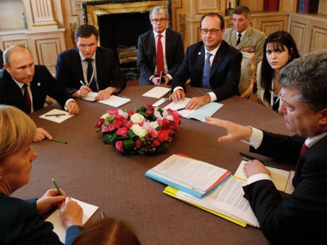 В Кремле сообщили о телефонных переговорах лидеров «нормандской четверки»
