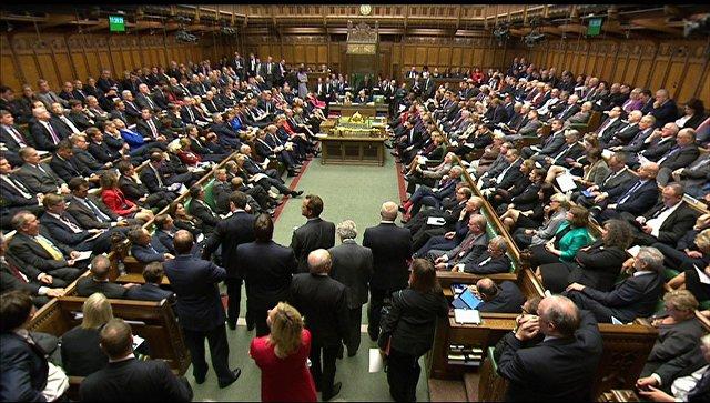 У Британії пройдуть дострокові вибори: парламент підтримав ініціативу прем’єра