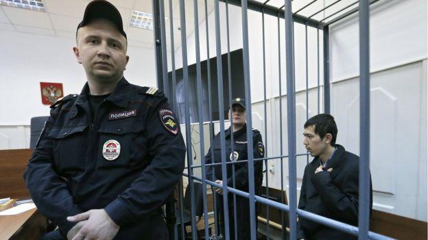 ФСБ задержала брата подозреваемого в организации теракта в метро Санкт-Петербурга
