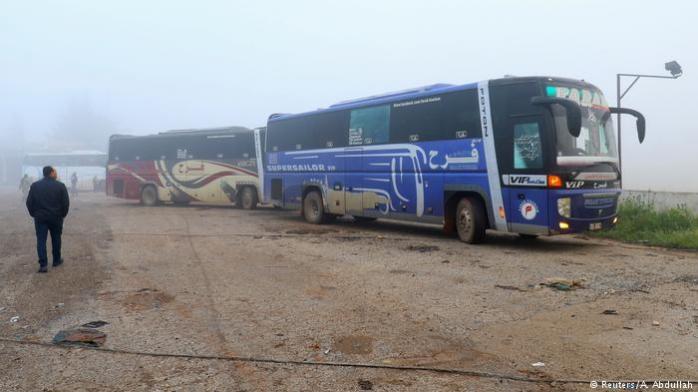 В Сирии повстанцы заблокировали 60 автобусов с беженцами