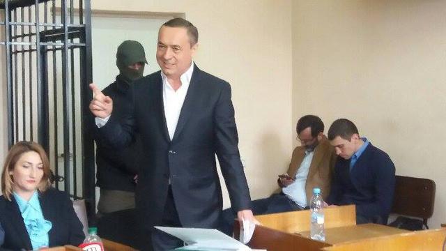 Мартыненко на суде пообещал не сбегать и не просить политубежища