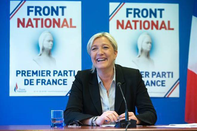 Выборы во Франции: пророссийская Ле Пен временно отказывается от лидерства в партии