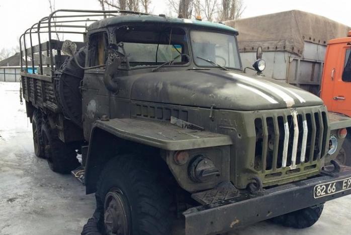 На Донеччині підірвався військовий автомобіль, загинув боєць АТО