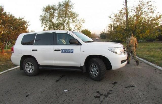 ОБСЕ сообщила о новом взрыве близ автомобиля наблюдателей на Луганщине
