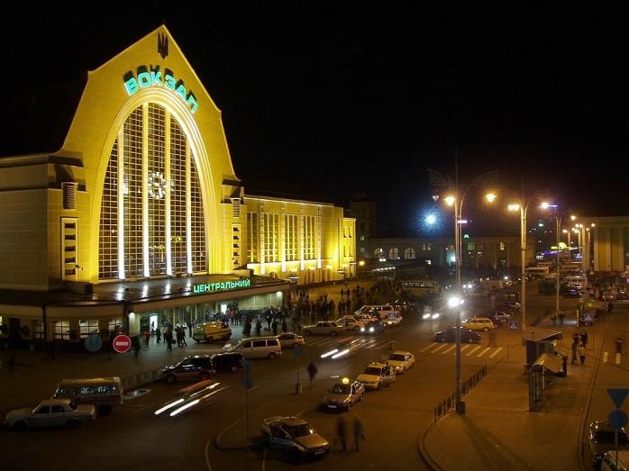 Викрадені на вокзалі в Києві урядові документи знайдено в Борисполі