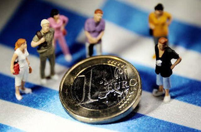 Греция обязалась уменьшить пенсии и повысить налоги для получения очередной финпомощи
