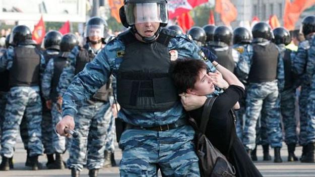 ЕСПЧ обязал Россию выплатить 95 тыс. евро компенсации пострадавшим от пыток в полиции