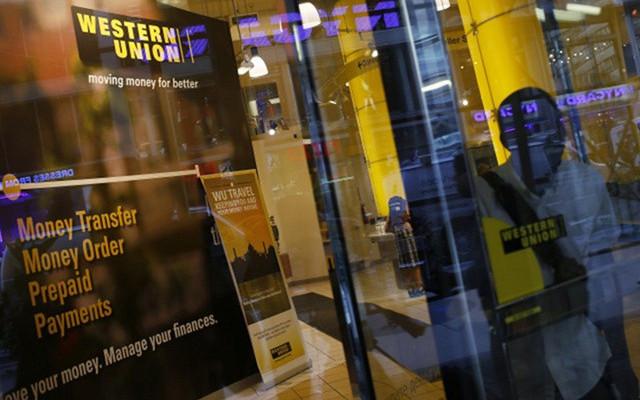 Western Union прекращает переводы из России в Украину из-за санкций против банков