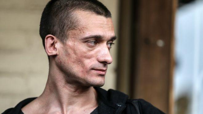 Франция предоставила политубежище скандальному российскому художнику Павленскому