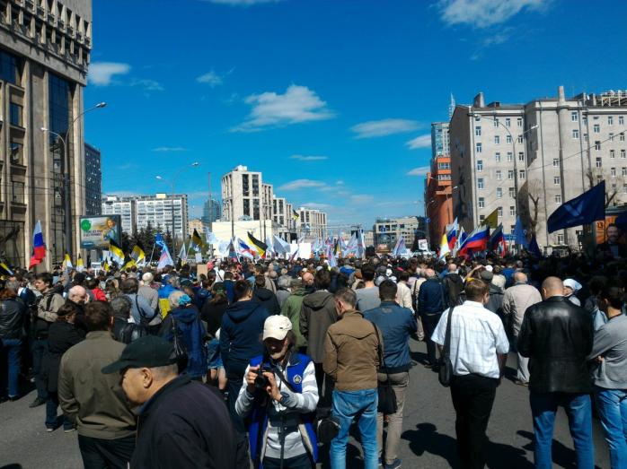 У Москві мітингують у річницю подій на Болотній площі (ФОТО, ТРАНСЛЯЦІЯ)