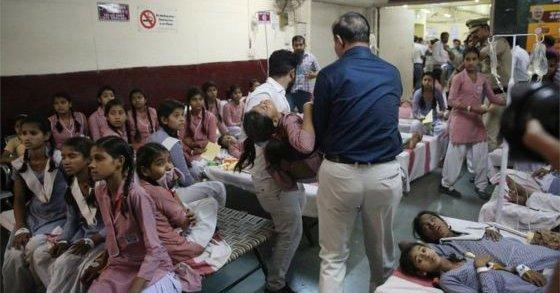 В Индии почти 200 школьниц отравились из-за утечки газа на складе ядохимикатов