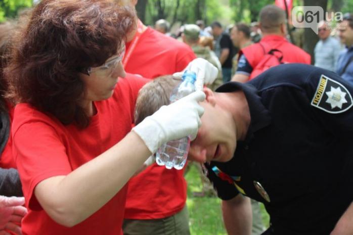 В Харькове и Запорожье 9 мая началось с потасовок, есть задержанные и пострадавшие (ФОТО)