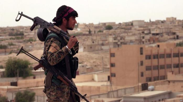 Сирийские правительственные войска захватили базу ВВС, контролируемую боевиками ИГИЛ