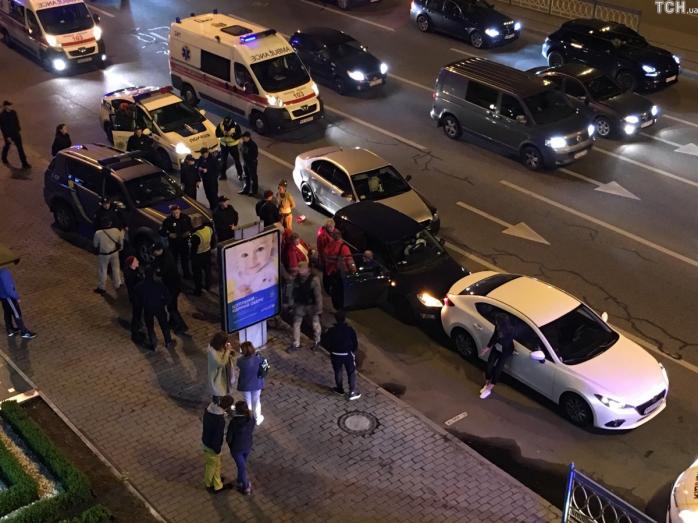 Погоня патрульных за автомобилем-нарушителем закончилась тройным ДТП в центре Киева (ВИДЕО)