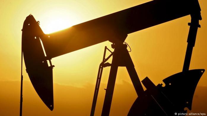 РФ і Саудівська Аравія до березня 2018 року можуть заморозити нафтовидобуток