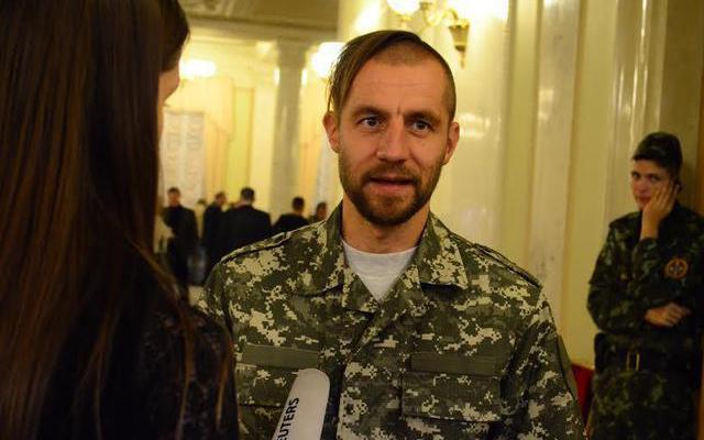 Нардеп Гаврилюк у Раді вдарив журналіста в обличчя (ВІДЕО)