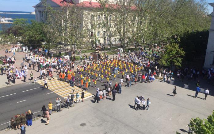 В Севастополе оккупанты согнали детей на празднование «Дня пионерии» (ФОТО, ВИДЕО)