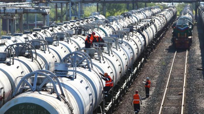 «Укрзалізниця» заборонила перевезення вантажів російськими вагонами