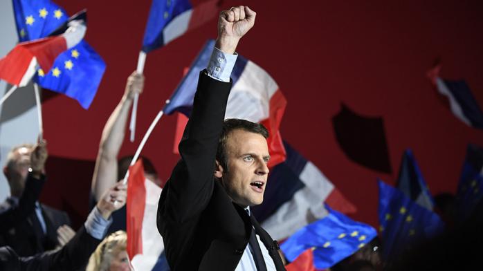 У першому турі виборів на закордонних округах Франції перемагає партія Макрона