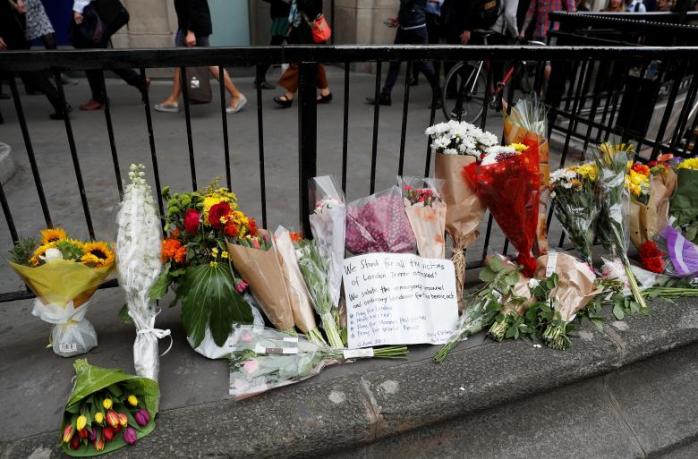 Число жертв лондонского теракта возросло: в Темзе нашли тело восьмого погибшего