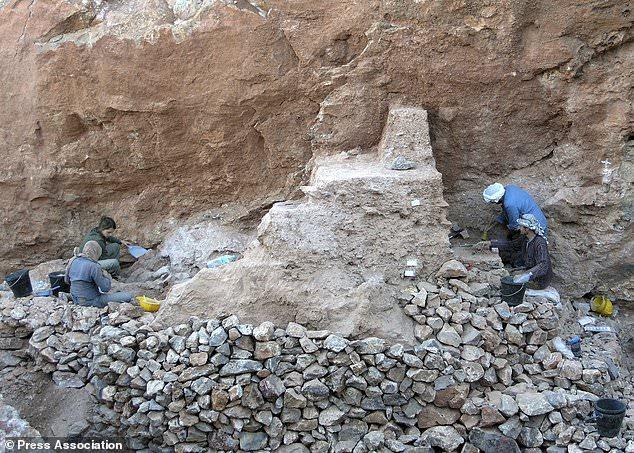 На 100 тысяч лет старше, чем думали: в Марокко нашли древнейшие останки Homo sapiens (ФОТО)