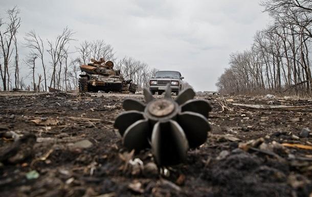 Война на Донбассе: погиб боец ​​АТО, травмированы пограничники и тяжело ранен подросток