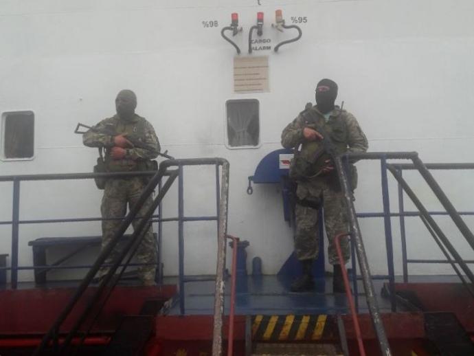 В Одесской области задержано судно, незаконно вывозившее людей в Крым (ФОТО, ВИДЕО)