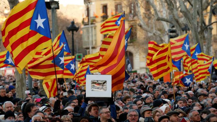 Каталония осенью планирует провести референдум о независимости
