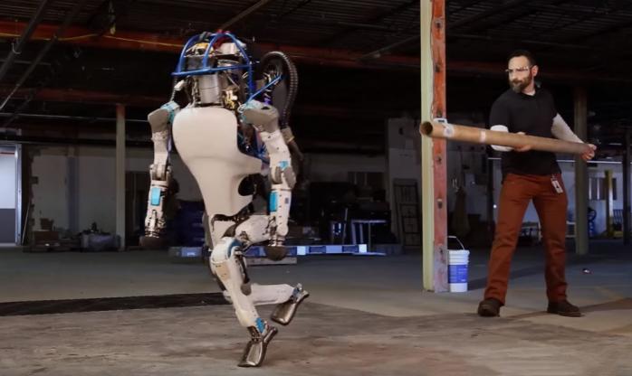 Google продает японцам легендарного разработчика роботов Boston Dynamics (ВИДЕО)