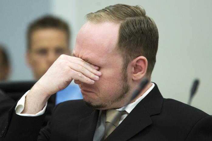 Брейвик больше не Брейвик: норвежский террорист сменил имя