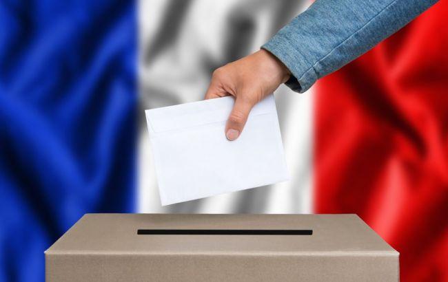 Во Франции стартовал первый тур парламентских выборов
