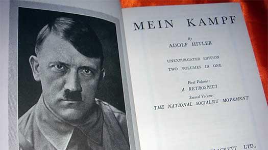 Книгу Гитлера с автографом продадут на аукционе в Британии (ФОТО)
