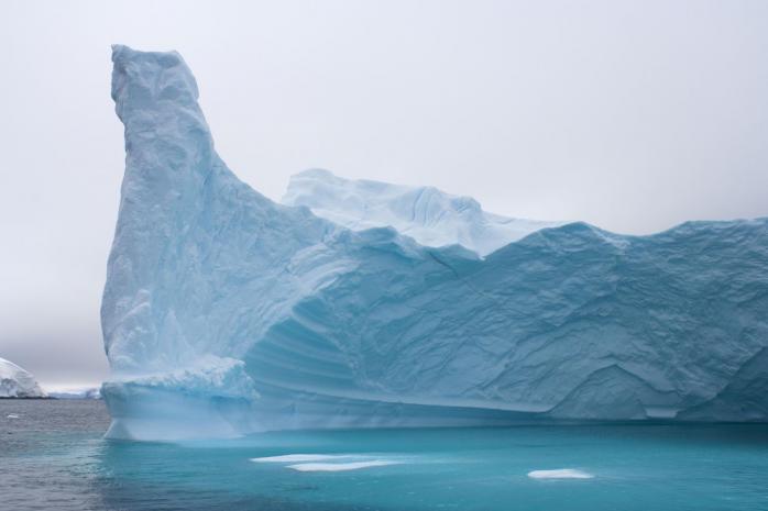Вчені виявили масове танення льодовиків на величезній ділянці в Антарктиці