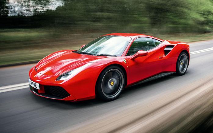 Полиция США задержала похитителя Ferrari, который попрошайничал на бензин