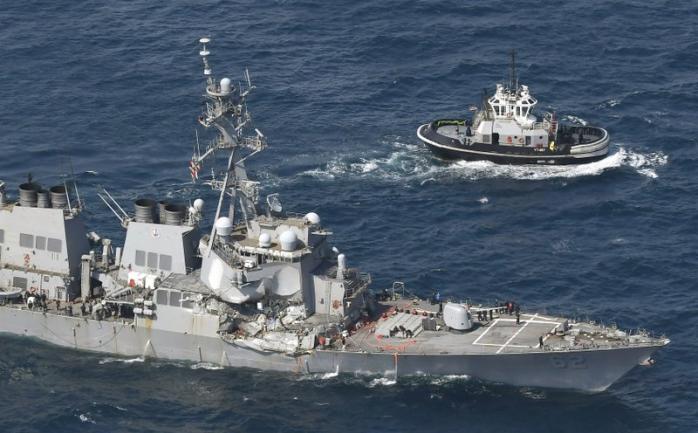 Тела пропавших моряков нашли внутри поврежденного эсминца ВМС США