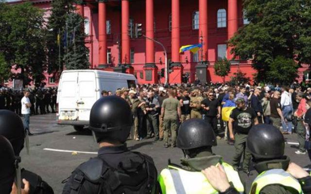 ЛГБТ-марш у Києві: затримано сімох людей, у тому числі депутата