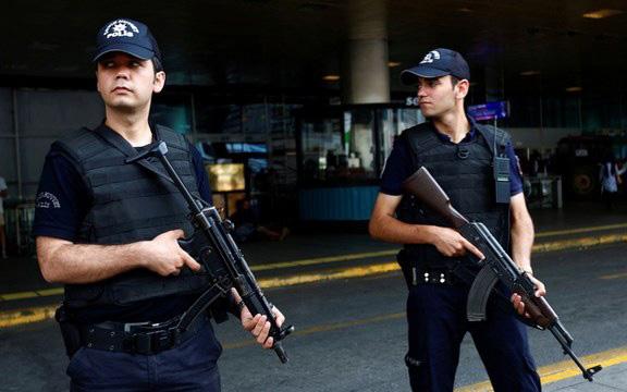 У Туреччині поліція затримала п’ятьох потенційних терористів-смертників