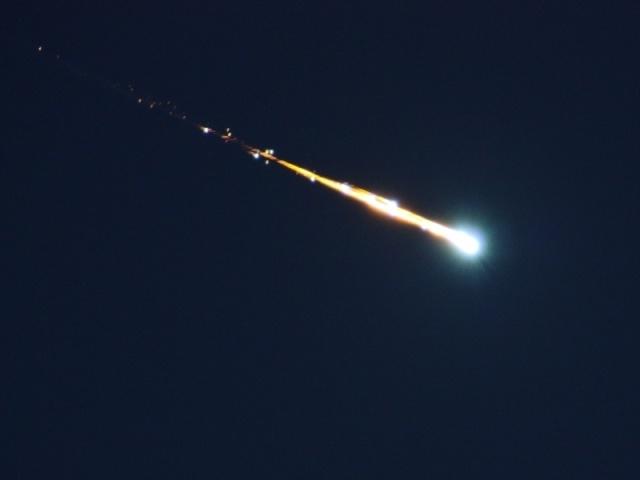 Метеорит, упавший на сарай в Нидерландах, оказался ровесником Солнечной системы (ФОТО)