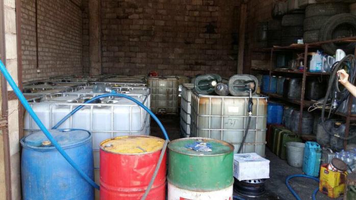 В Мариуполе разоблачили поддельщиков нефтепродуктов, изъято 45 тонн фальсификата (ФОТО)