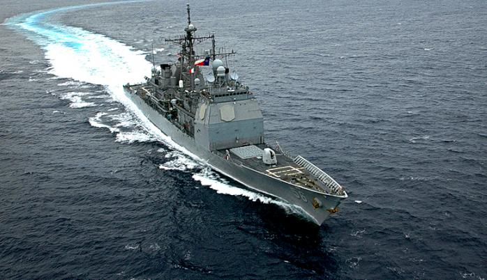 В Черное море идут американские крейсер и миноносец
