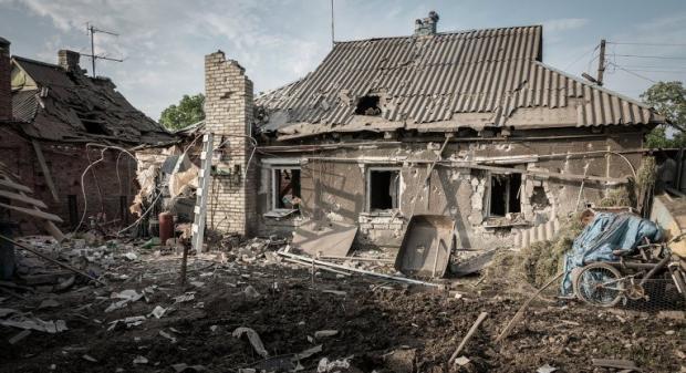 «Хлебное перемирие» продолжается: убит боец АТО, обстреляны жилые кварталы Марьинки