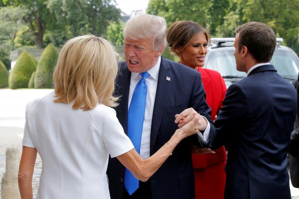 Фото: Трамп прибыл с официальным визитом в Париж 