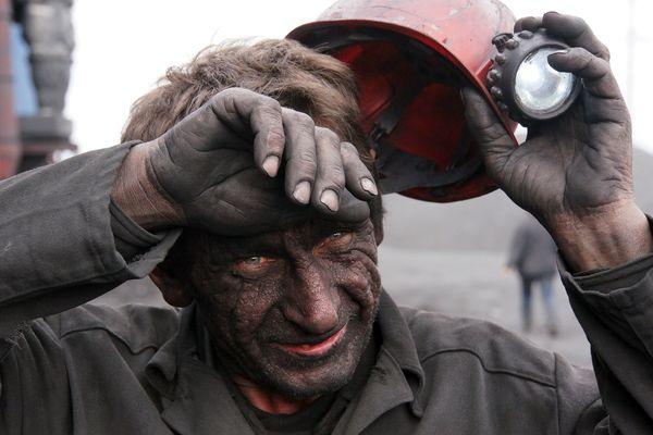 На Луганщині шахтарі влаштували страйк під землею, вимагають виплатити заборгованість