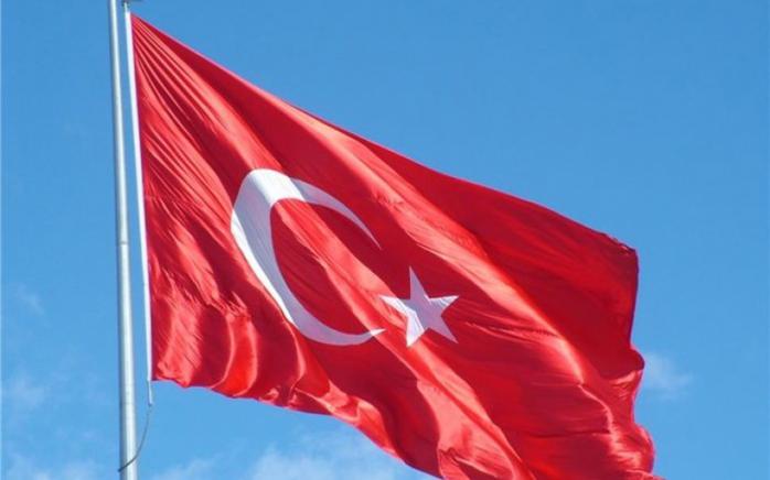 Парламент Туреччини на три місяці подовжив режим надзвичайного стану