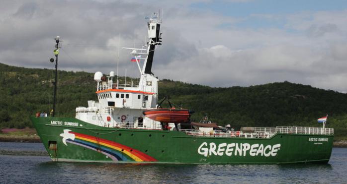 РФ обязали выплатить 5 млн евро за задержание судна Greenpeace у платформы «Газпрома»