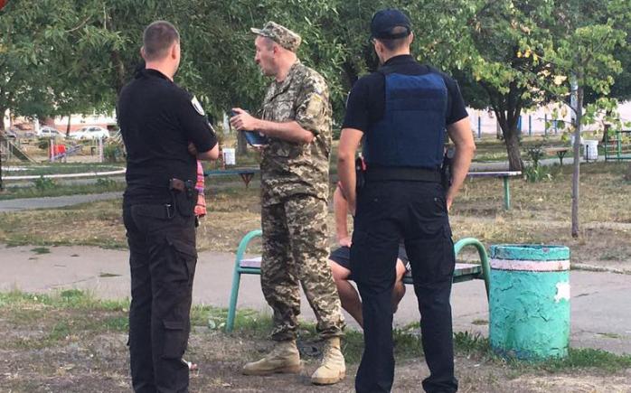 У Києві п’яний офіцер розвідки влаштував стрілянину (ФОТО, ВІДЕО)