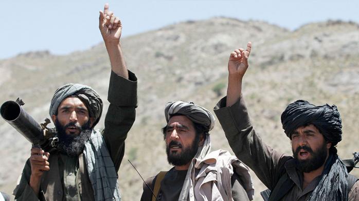 В Афганистане боевики захватили правительственные здания, убив полицейских