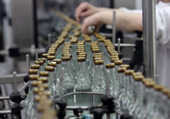 Налоговики изъяли на предприятиях «Укрспирта» продукции на сумму более 180 млн грн