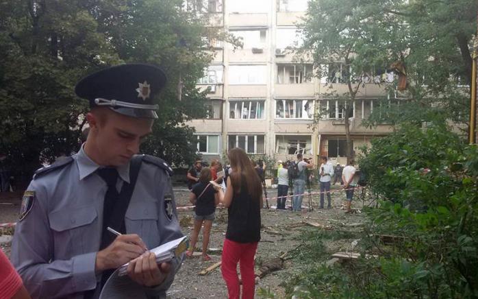 Киевские власти предоставили временное жилье 36 людям из разрушенного взрывом дома