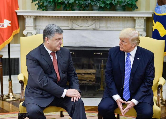 Санкции США против РФ будут действовать до полного освобождения украинской земли — Порошенко